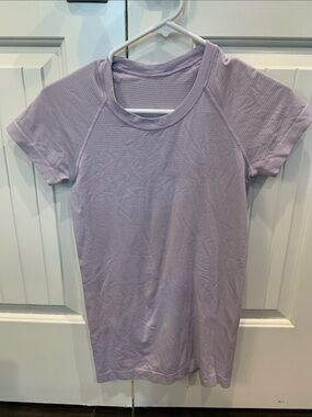 lululemon athletica Short-Sleeve swiftly tech tee in Lavender
